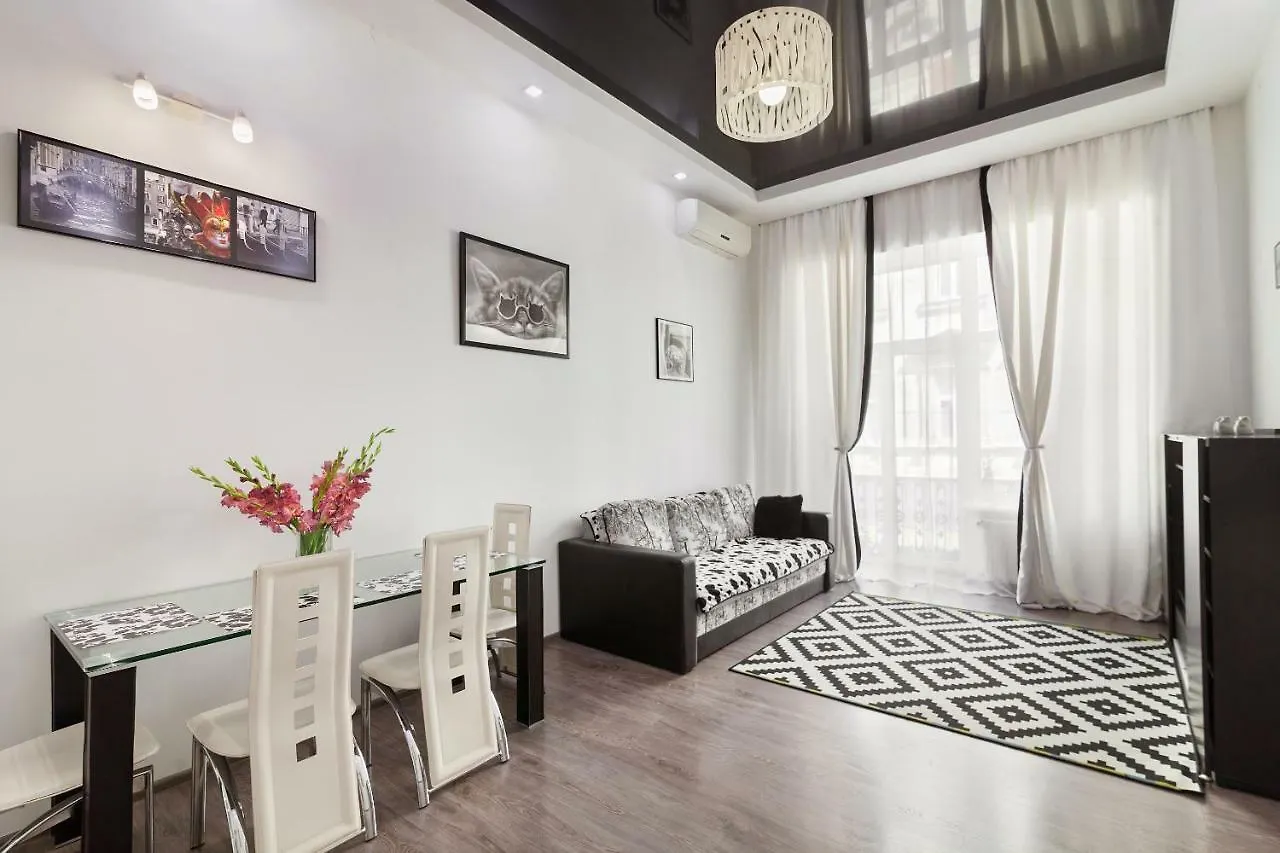 Bv Apartments Black&White Lviv Ukraine