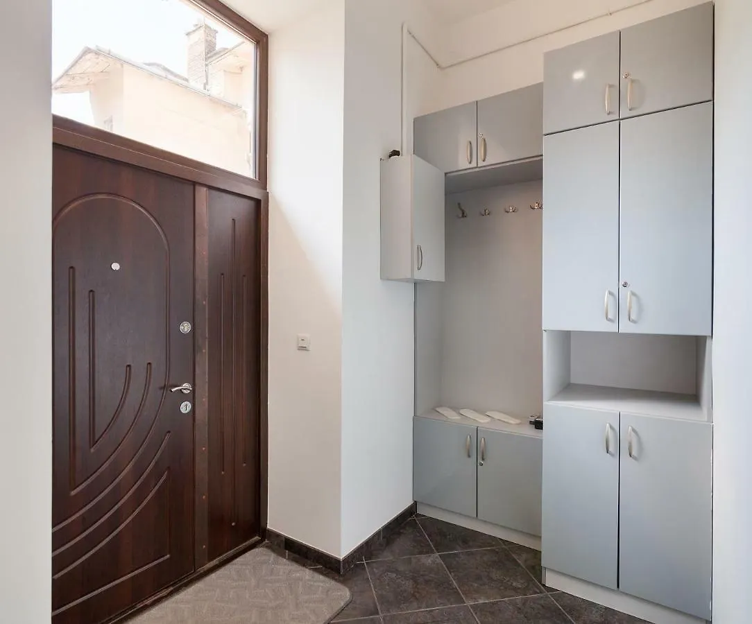 Bv Apartments Black&White Lviv