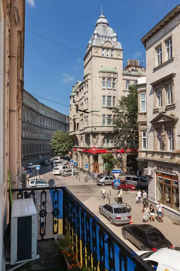 Bv Apartments Black&White Lviv Ukraine